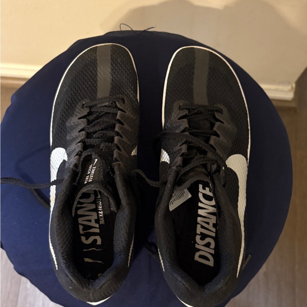 Unisex Men’s 5.5 / Women’s 7.5 Black Nike Distance Track Shoes